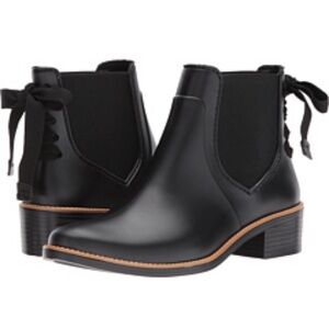 Bernardo Bow Chelsea Rainboots sz 8